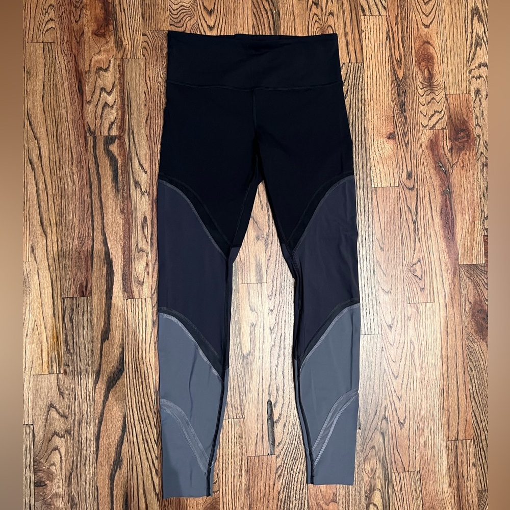 Lululemon “Color Me Ombré” leggings - size 8 - Picture 2 of 4